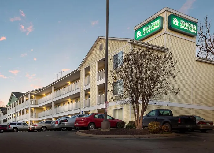 Motel: Hometowne Studios By Red Roof Nashville - Airport/Briley Pkwy